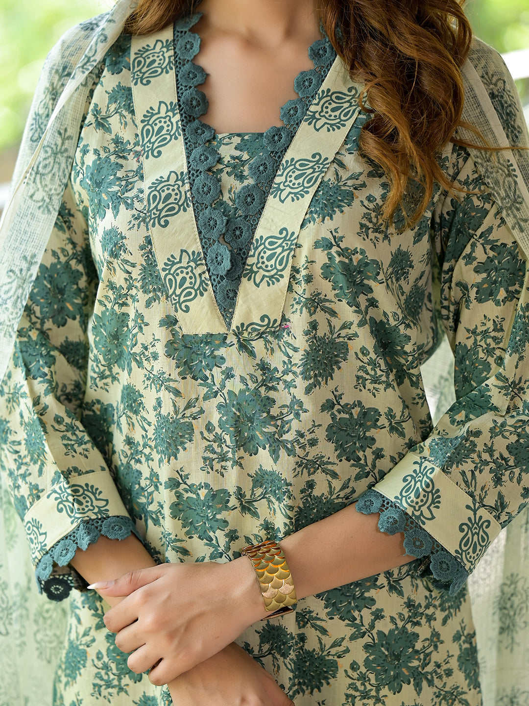 Divena Bottle Green Cotton Anarkali Kurta Pant Set With Dupatta - Image 6