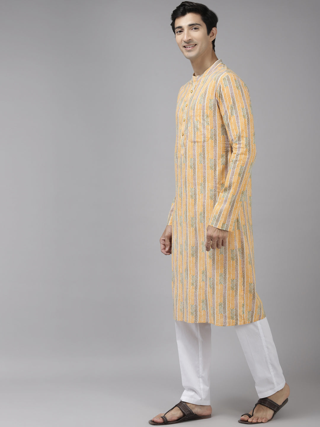 Men Yelow  Self  Printed Pure Cotton Straight Kurta With Pyjama