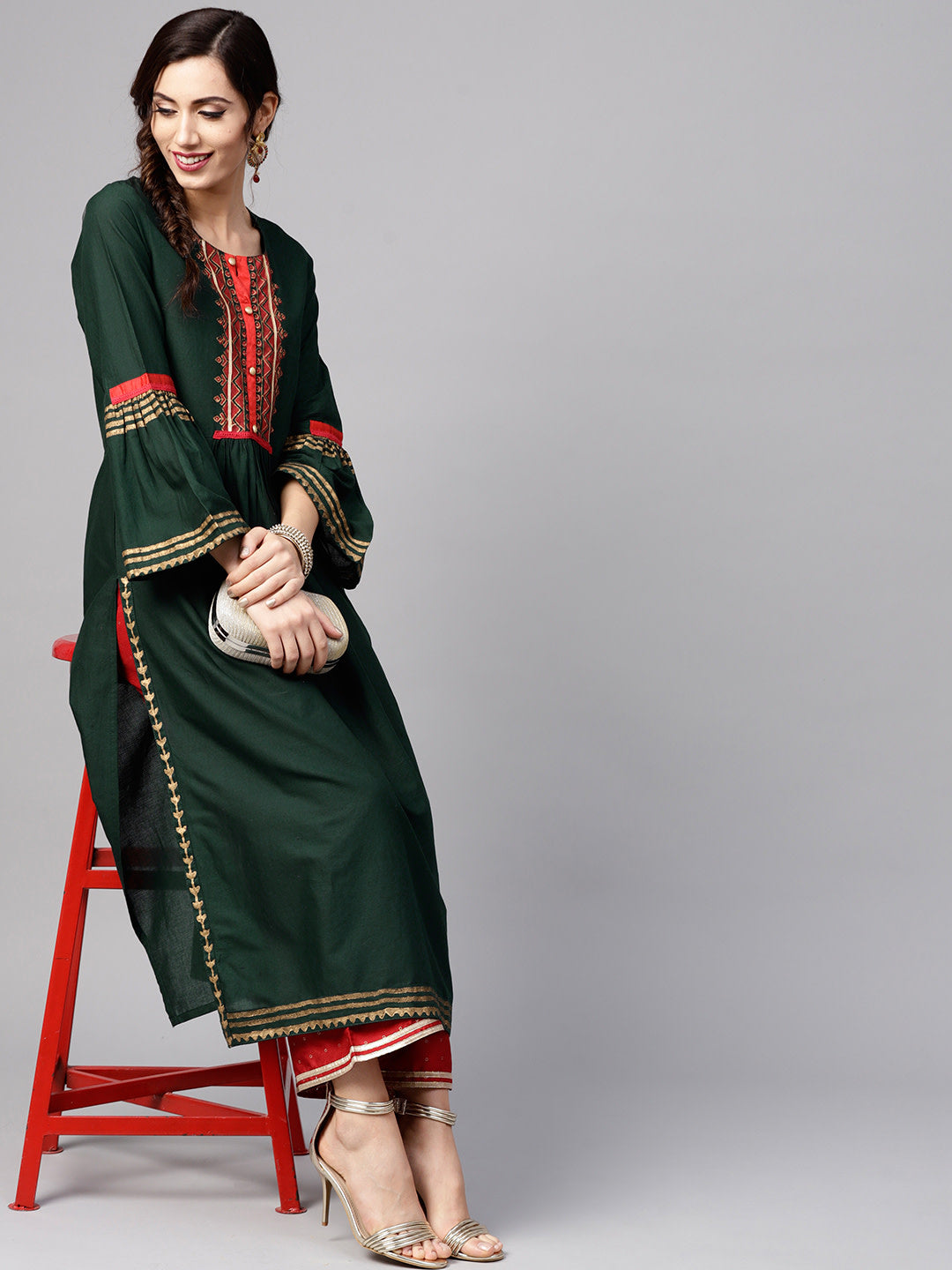 Women Green yoke design straight kurta with block print detail