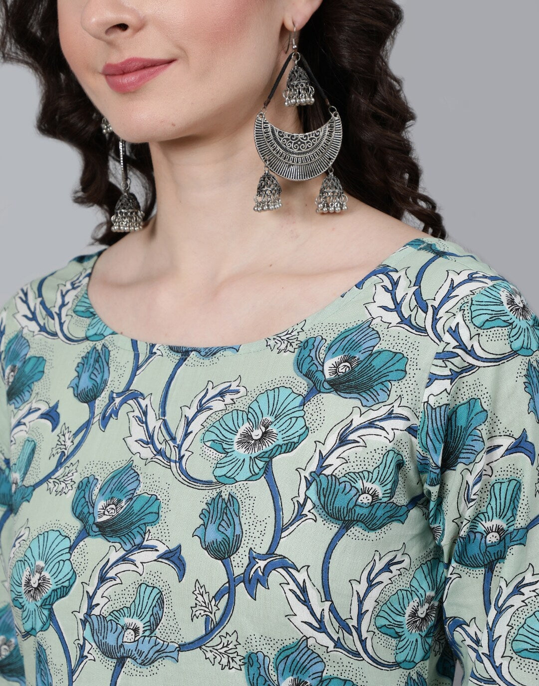 Women Sage Green Floral Printed Kurta With Trouser & Dupatta